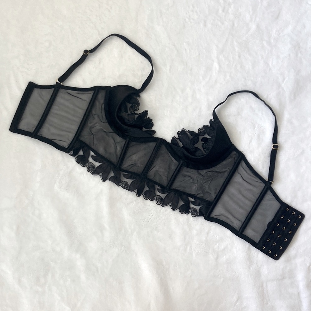 VS Black Lace Corset